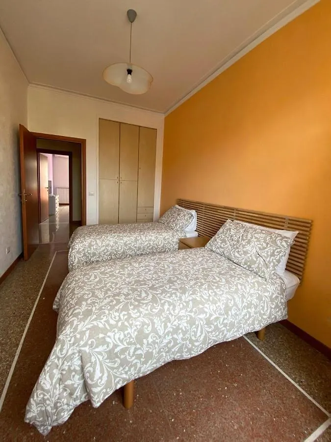 Domenico Vatican House Roma Italia